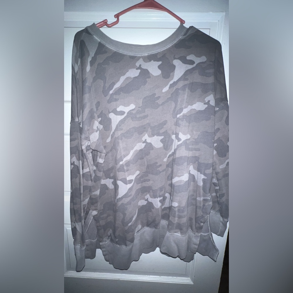 Old Navy Sweater